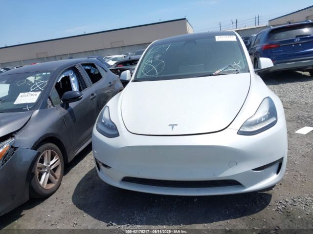 7SAYGDEE1NF368676 Tesla Model Y Long Range Dual Motor All-wheel Drive