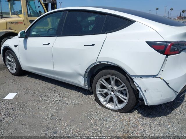7SAYGDEE1NF368676 Tesla Model Y Long Range Dual Motor All-wheel Drive