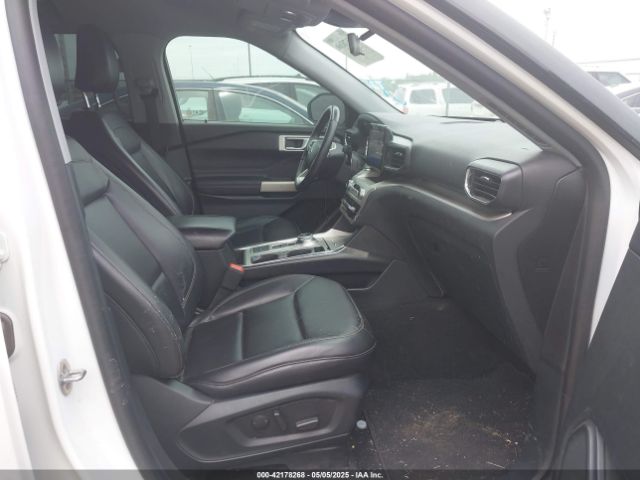 2021 FORD EXPLORER 1FMSK7DH8MGB42827 Photo 4