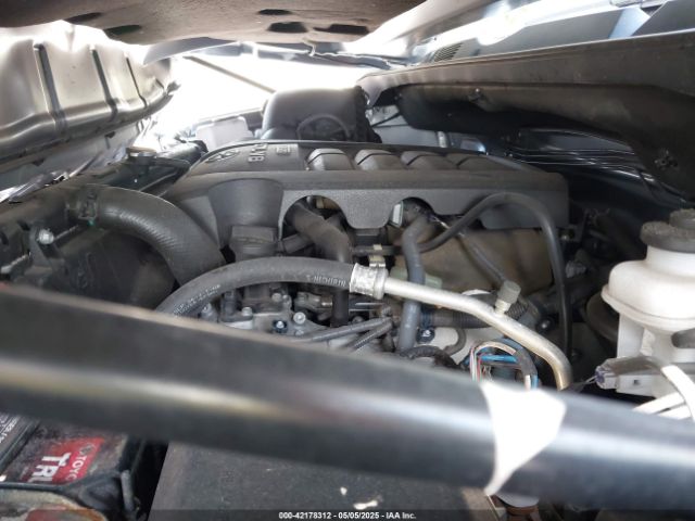 5TFRW5F10HX221961 Toyota Tundra Sr5 5.7l V8