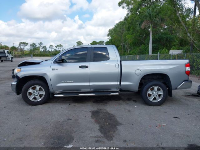 5TFRW5F10HX221961 Toyota Tundra Sr5 5.7l V8