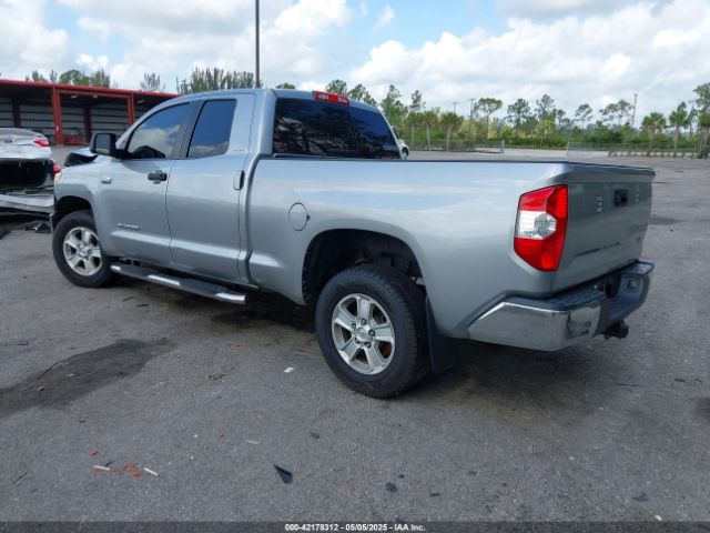 5TFRW5F10HX221961 Toyota Tundra Sr5 5.7l V8