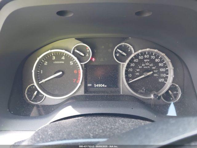 5TFRW5F10HX221961 Toyota Tundra Sr5 5.7l V8