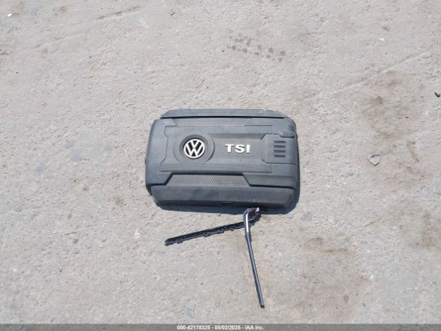 1VWAT7A30FC002333 Volkswagen Passat 1.8t Wolfsburg Edition