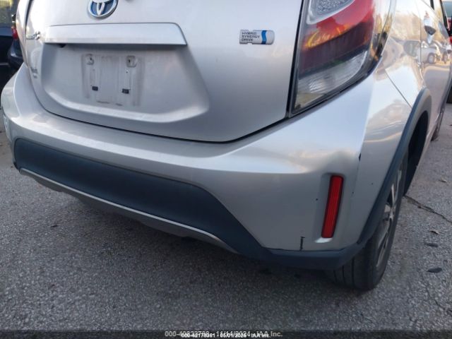 JTDKDTB38J1614926 Toyota Prius C One