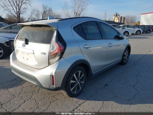 JTDKDTB38J1614926 Toyota Prius C One