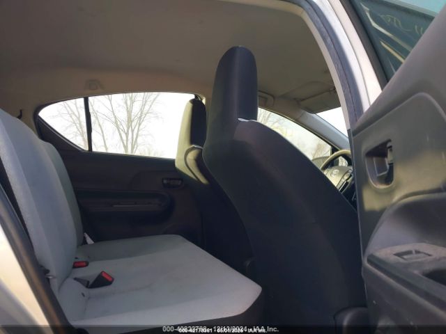 JTDKDTB38J1614926 Toyota Prius C One