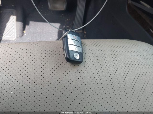 5XYKU4A75EG498584 KIA Sorento Ex V6