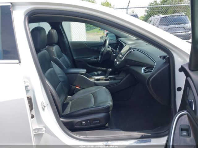 1G1ZH5SX5GF266976 Chevrolet Malibu Premier