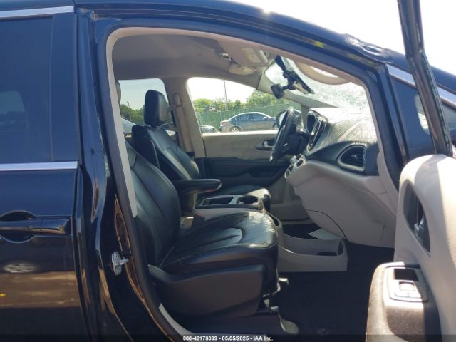 2C4RC1BGXNR142495 Chrysler Pacifica Touring L