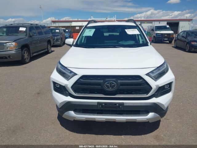2T3J1RFV8RW472982 Toyota Rav4 Adventure