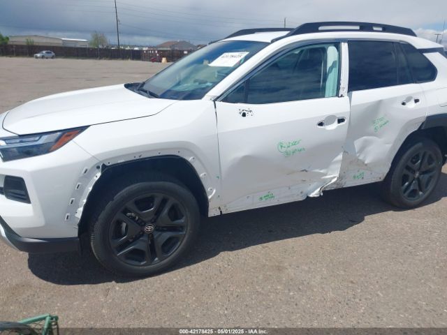 2T3J1RFV8RW472982 Toyota Rav4 Adventure