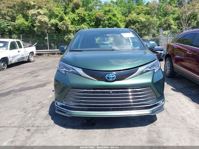5TDERKEC3RS190557 Toyota a25a-fxs