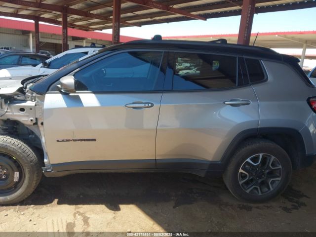 3C4NJDDB1KT812953 Jeep 2019