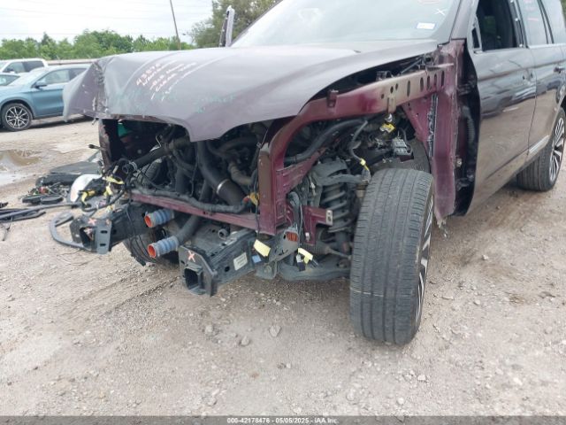 5LMJJ2LG4PEL01818 Lincoln Navigator Reserve