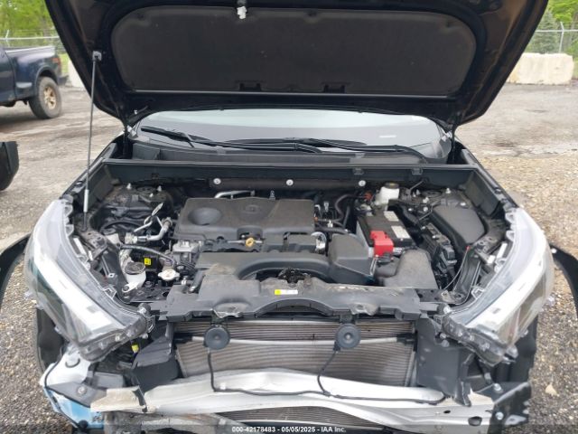 2T3G1RFV4PC338740 Toyota RAV4 LE