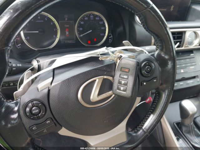 2016 LEXUS IS 200T JTHBA1D27G5015470 Photo 10