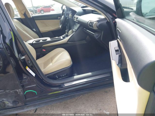 2016 LEXUS IS 200T JTHBA1D27G5015470 Photo 4