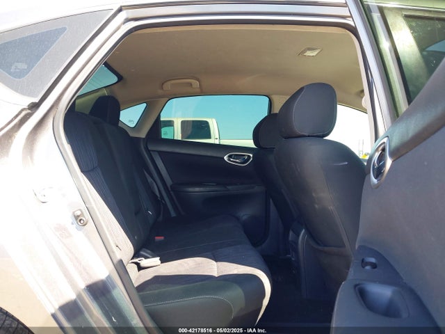 3N1AB7AP7KY390142 Nissan SENTRA SV