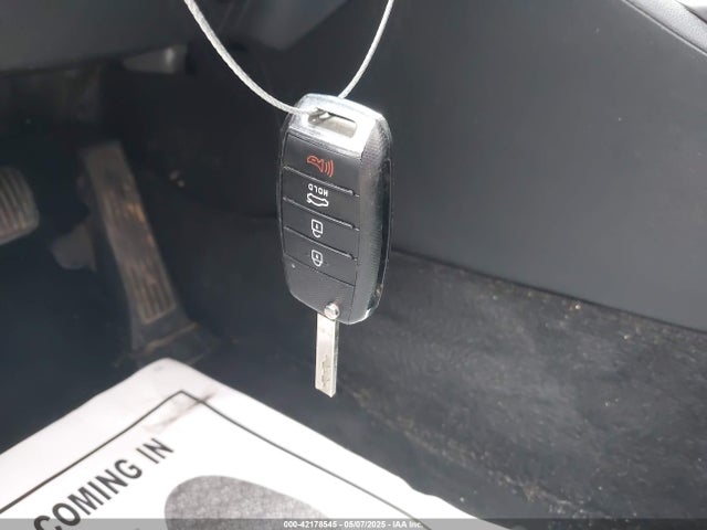 5XXGT4L31JG252892 KIA Optima Lx
