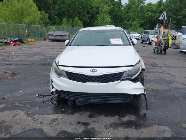 5XXGT4L31JG252892 KIA Optima Lx