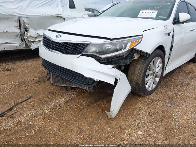 5XXGT4L31JG252892 KIA Optima Lx