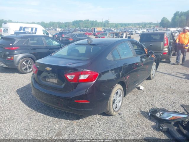 2018 CHEVROLET CRUZE 1G1BC5SM7J7122417 Photo 3