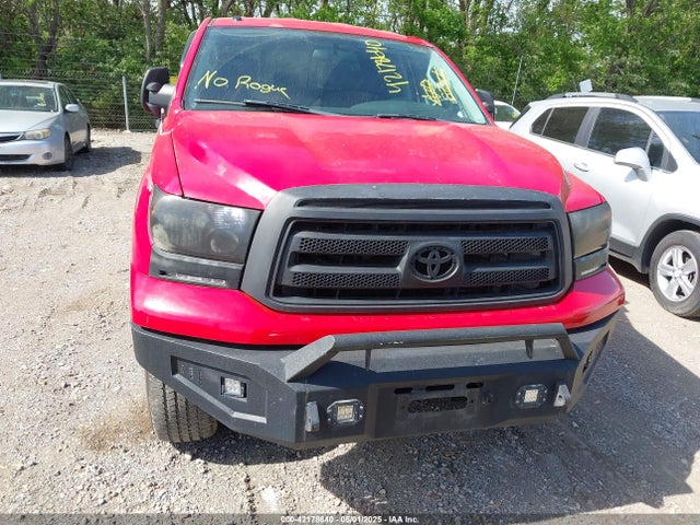 42178640 :رقم المزاد ، 5TFUM5F11AX009513 vin ، 2010 Toyota Tundra Grade 4.6l V8 مزاد بيع