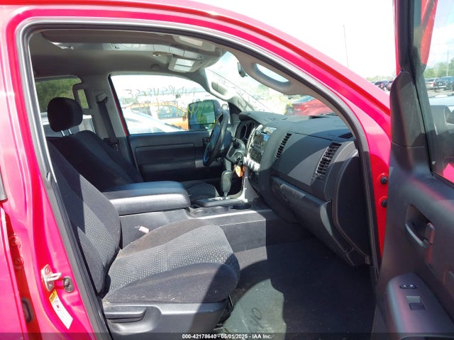 42178640 :رقم المزاد ، 5TFUM5F11AX009513 vin ، 2010 Toyota Tundra Grade 4.6l V8 مزاد بيع