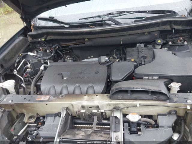JA4AZ3A32KZ020814 Mitsubishi Outlander Es