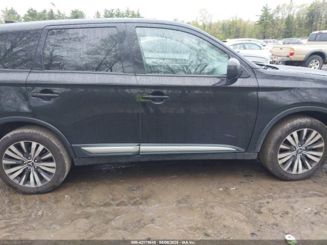 JA4AZ3A32KZ020814 Mitsubishi Outlander Es