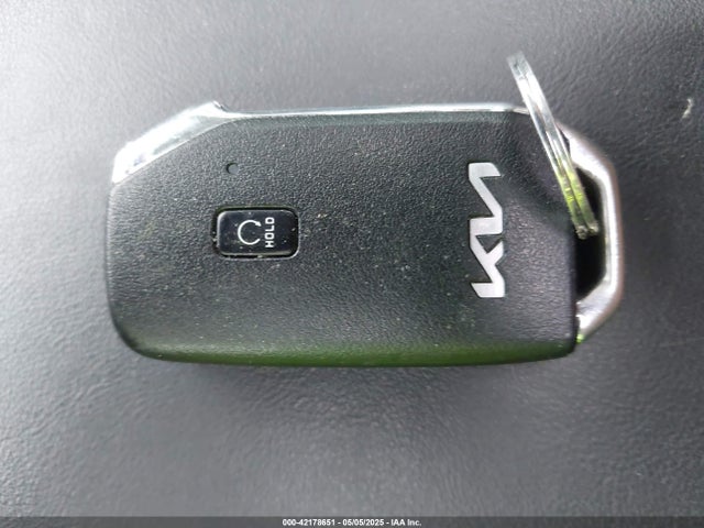 42178651 :رقم المزاد ، 5XYRKDLF1NG100165 vin ، 2022 Kia Sorento Sx مزاد بيع