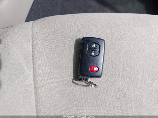JTDKN3DU0E1849023 Toyota Prius Two