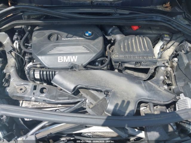 2016 BMW X1 WBXHT3C34G5E47922 Photo 9