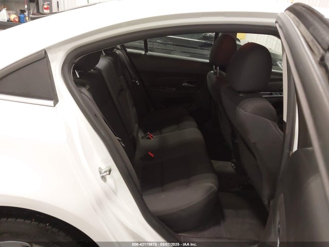 1G1PC5SBXF7177097 Chevrolet Cruze 1lt Auto