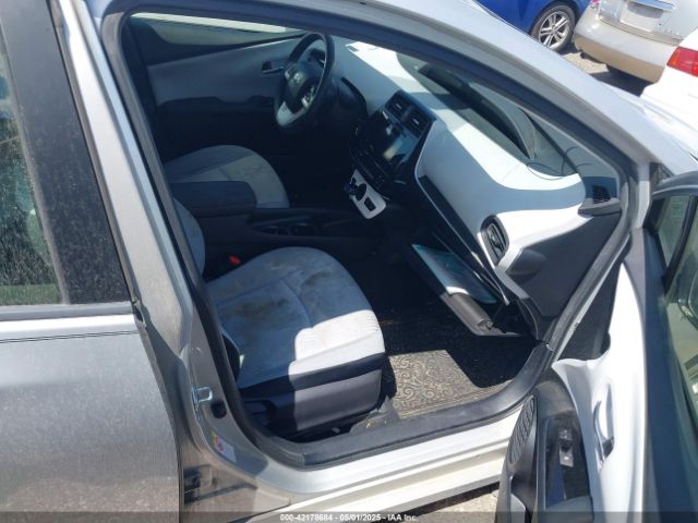 JTDKBRFU3J3068097 Toyota Prius Two
