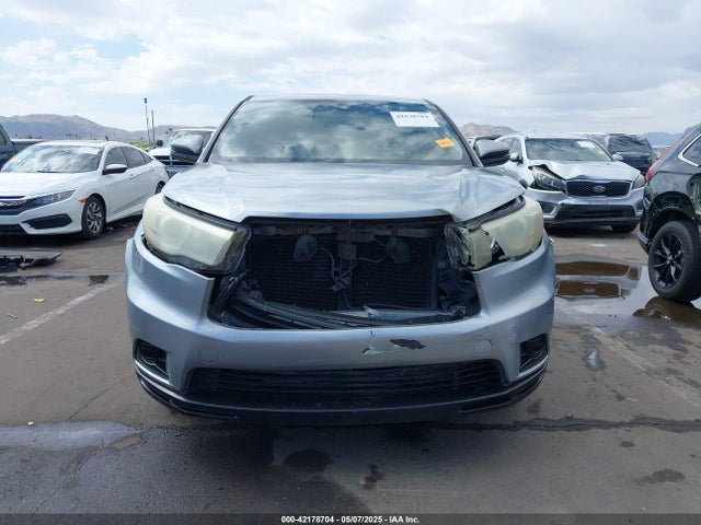 5TDZARFH2FS012632 Toyota Highlander Le