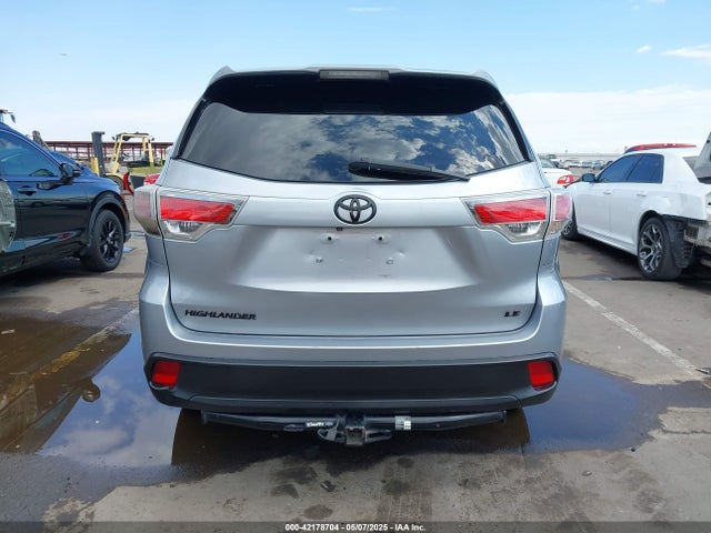 5TDZARFH2FS012632 Toyota Highlander Le