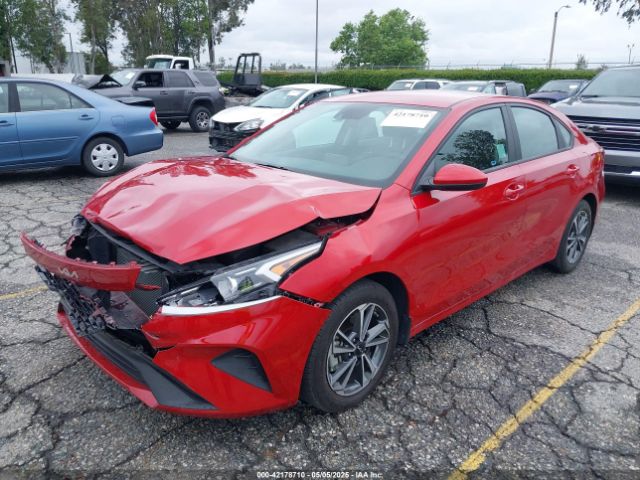 3KPF24AD9PE682410 KIA Forte Lxs