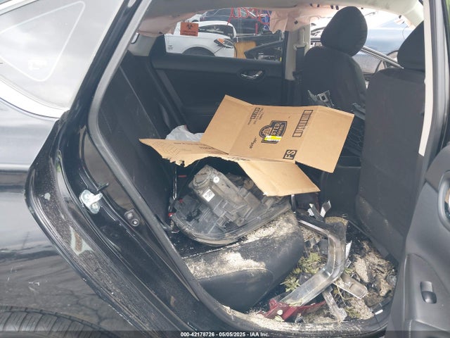 3N1AB7AP5JY344677 Nissan SENTRA S