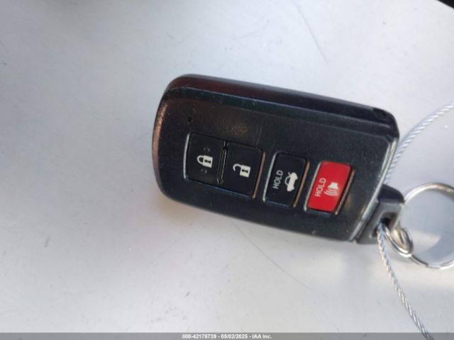 5YFBURHE6FP233011 Toyota Corolla S Plus