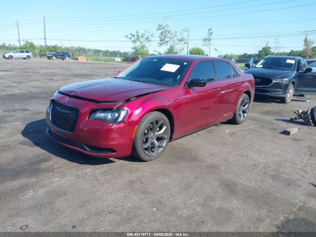 2020 CHRYSLER 300 2C3CCAAG9LH172585 Photo 1