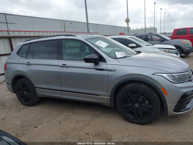 3VVCB7AXXNM165748 Volkswagen Tiguan 2.0t Se R-line Black