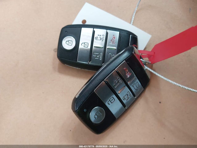 KIA SEDONA LX 2016 KNDMB5C11G6214595 Image 11