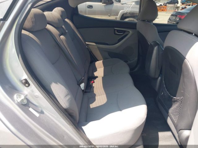 KMHDH4AE5EU118200 Hyundai ELANTRA SE