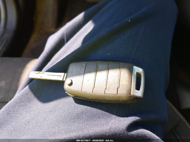KNDJP3A50F7787947 KIA SOUL +