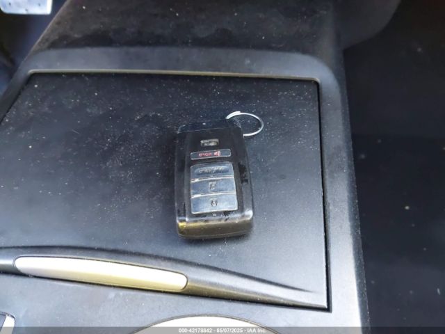 5J8TB4H33HL010675 Acura j35z2