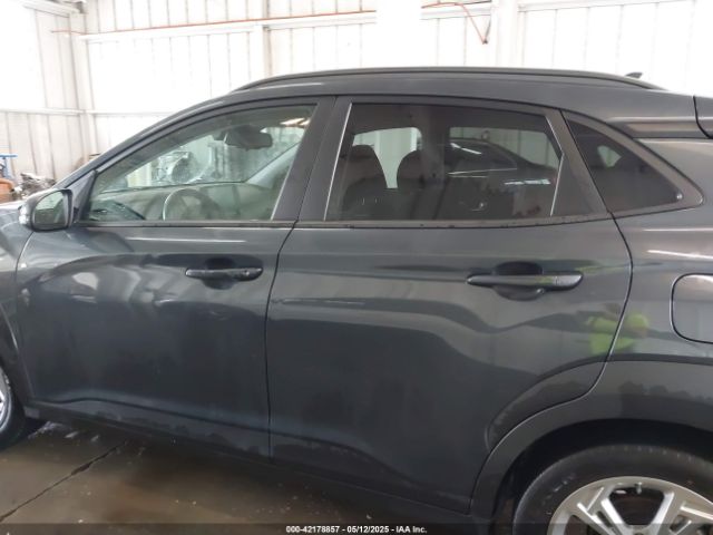 KM8K32ABXNU880163 Hyundai Kona Sel