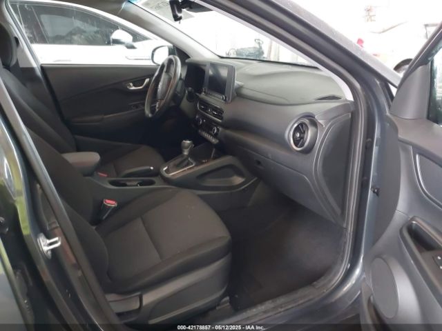 KM8K32ABXNU880163 Hyundai Kona Sel