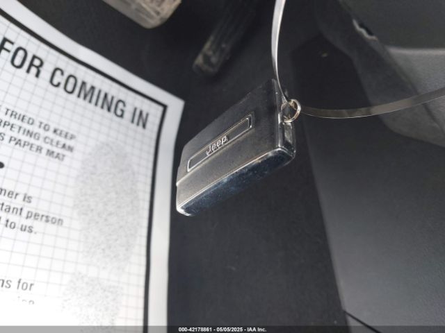 2022 JEEP GRAND CHEROKEE L 1C4RJKAG2N8553883 Photo 10